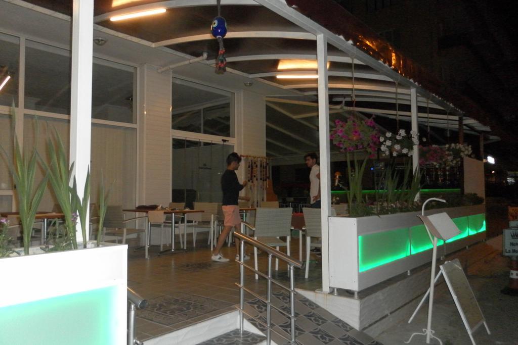 Hotel La Mosae 阿拉尼亚 外观 照片