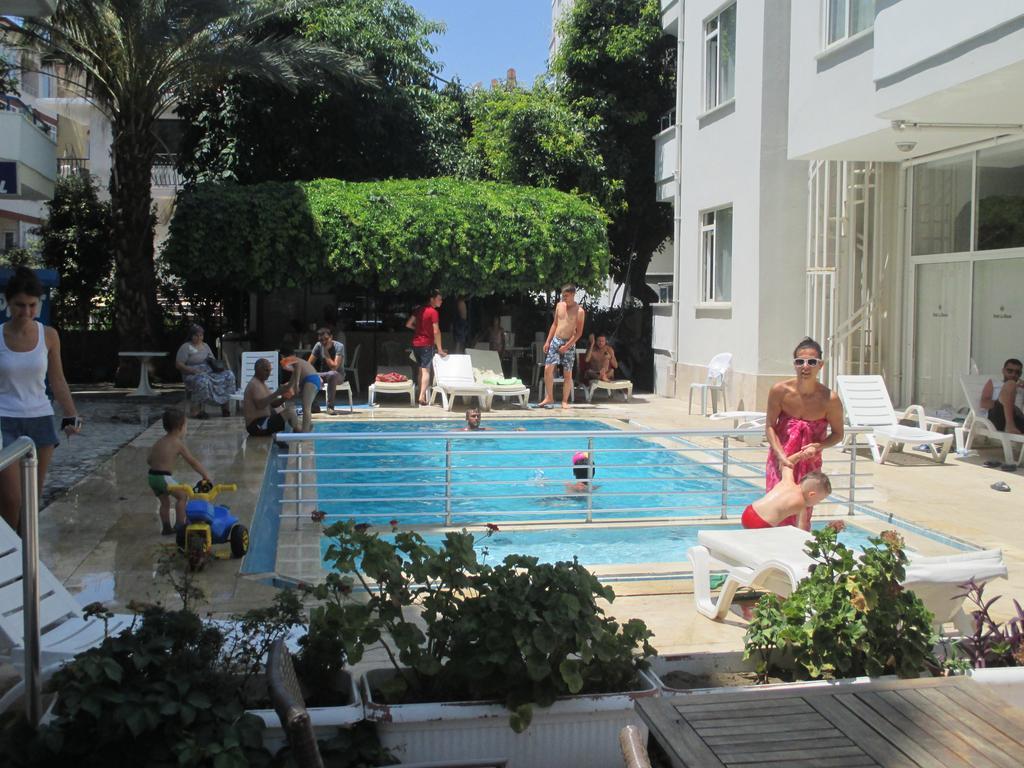 Hotel La Mosae 阿拉尼亚 外观 照片